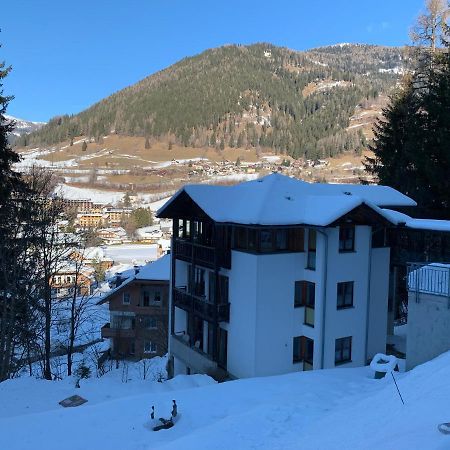 Ferienwohnung Haus im Turm Bad Kleinkirchheim Exterior foto