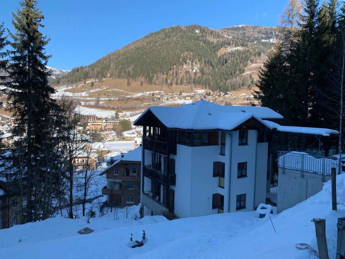 Ferienwohnung Haus im Turm Bad Kleinkirchheim Exterior foto