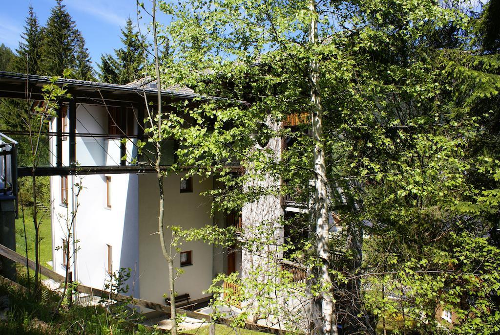 Ferienwohnung Haus im Turm Bad Kleinkirchheim Exterior foto